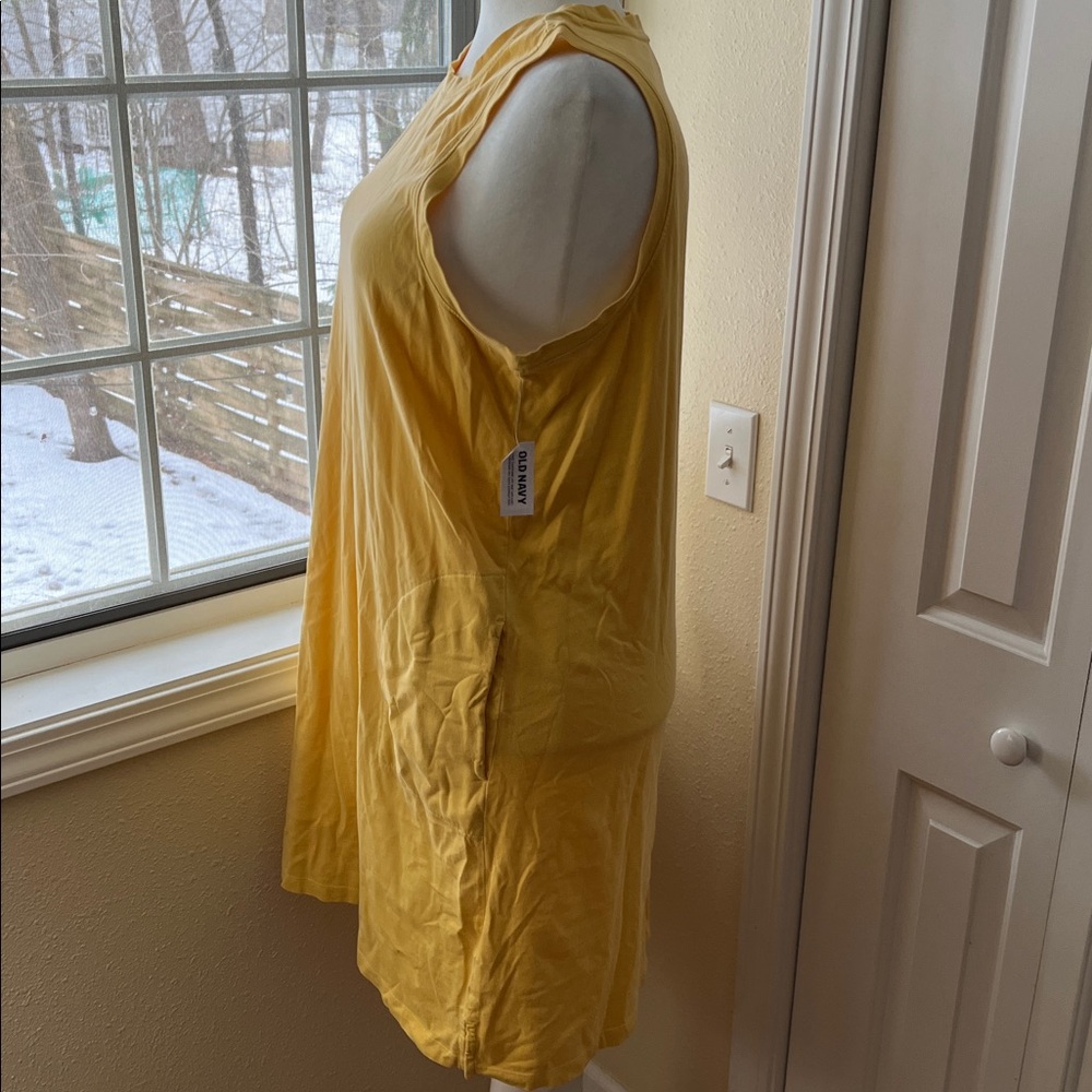 Old Navy Sleeveless Yellow Shift Dress - Picture 2 of 4